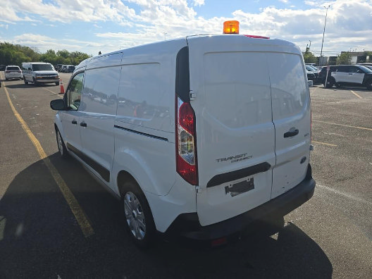Used 2023 Ford Transit Connect XLT FWD image 4