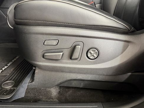 Used 2022 Hyundai Palisade Calligraphy image 14