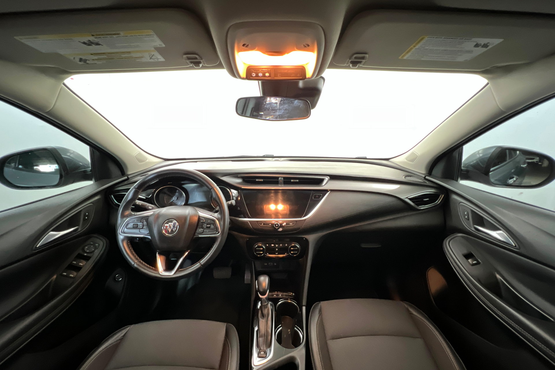 Used 2022 Buick Encore GX Select w/ Sport Touring Package FWD image 10