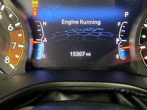 Used 2022 Jeep Compass Latitude w/ Sun and Sound Group AWD/4WD image 16