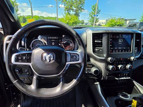 Used 2020 RAM 1500 Big Horn AWD/4WD image 15