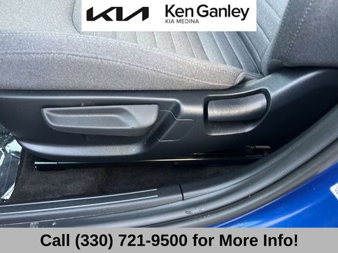 Certified 2025 Kia K4 EX image 29