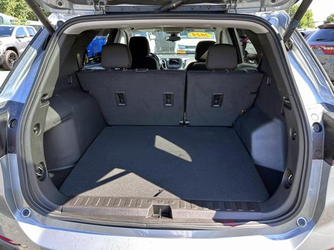 Used 2024 Chevrolet Equinox LT AWD/4WD image 7