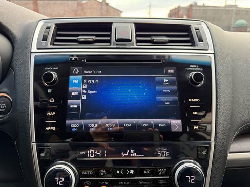 Used 2018 Subaru Outback 2.5i Limited image 10