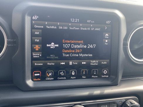 Used 2023 Jeep Wrangler Sahara w/ Cold Weather Group image 25