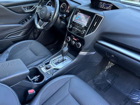 Used 2020 Subaru Forester Premium image 17