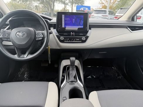 Used 2024 Toyota Corolla LE image 13