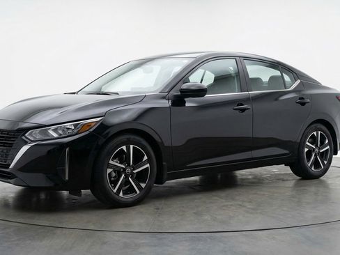 Used 2025 Nissan Sentra SV image 3