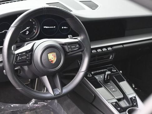 Used 2022 Porsche 911 Carrera S image 8
