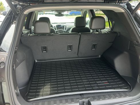 Used 2024 Chevrolet Equinox Premier FWD image 15