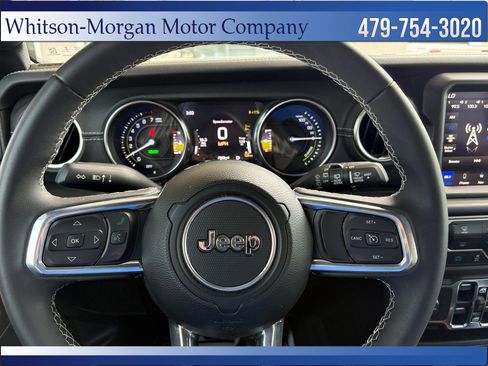 Used 2023 Jeep Wrangler Unlimited Sahara AWD/4WD image 20