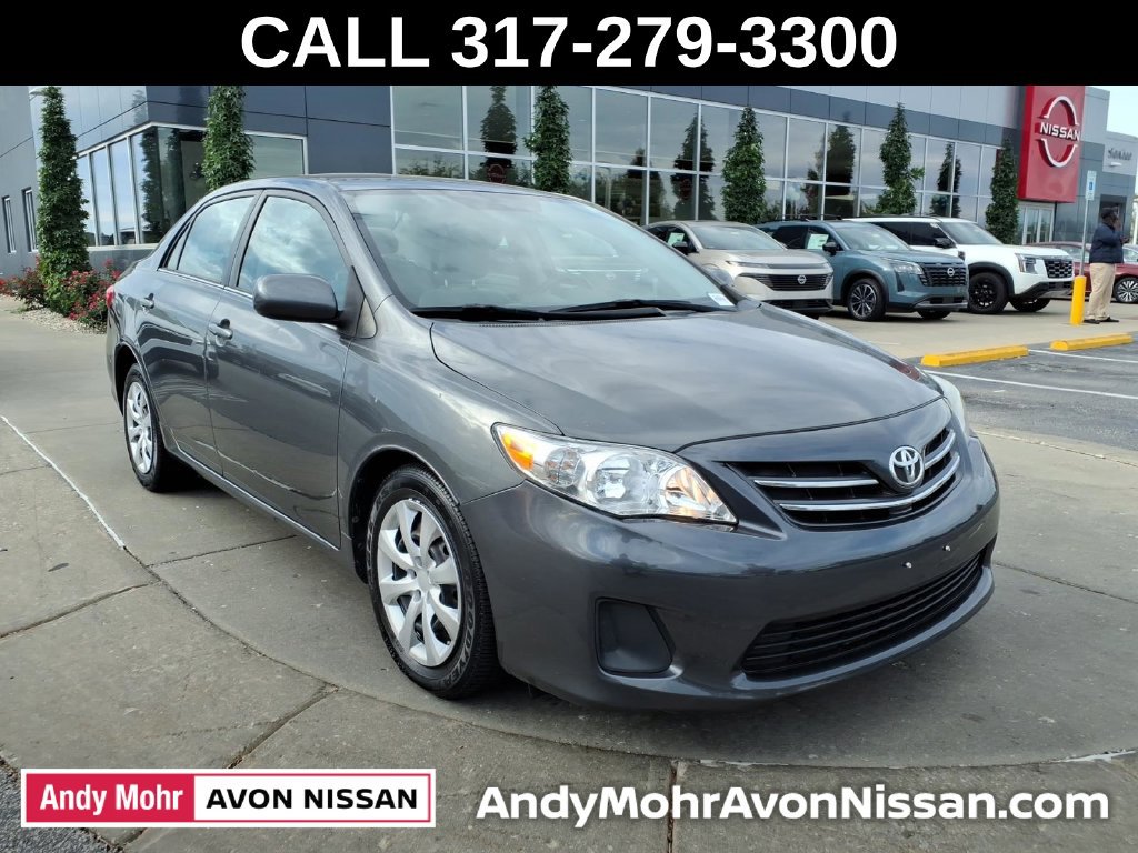 Used 2013 Toyota Corolla LE FWD image 2
