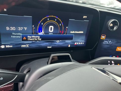 New 2026 Chevrolet Traverse RS w/ LPO, Floor Liner Package image 9