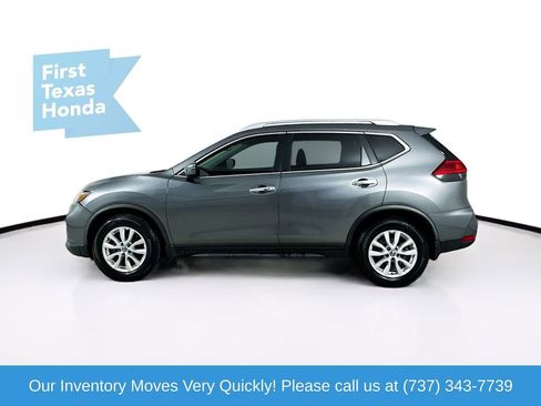 Used 2017 Nissan Rogue SV FWD image 4