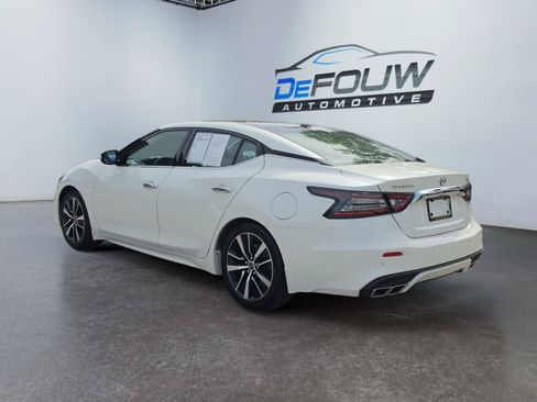 Used 2023 Nissan Maxima SL FWD image 5