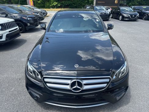 Used 2020 Mercedes-Benz E 350 Sedan image 2