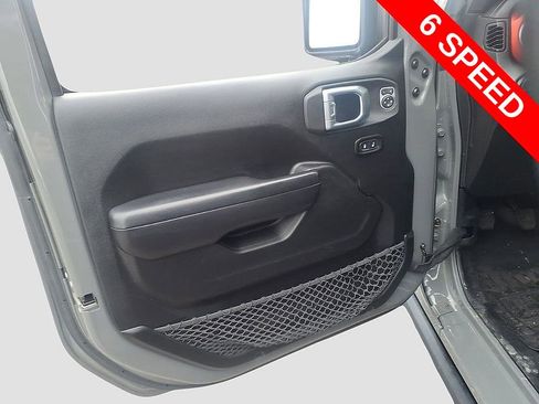 Used 2020 Jeep Gladiator Rubicon w/ LED Lighting Group AWD/4WD image 19