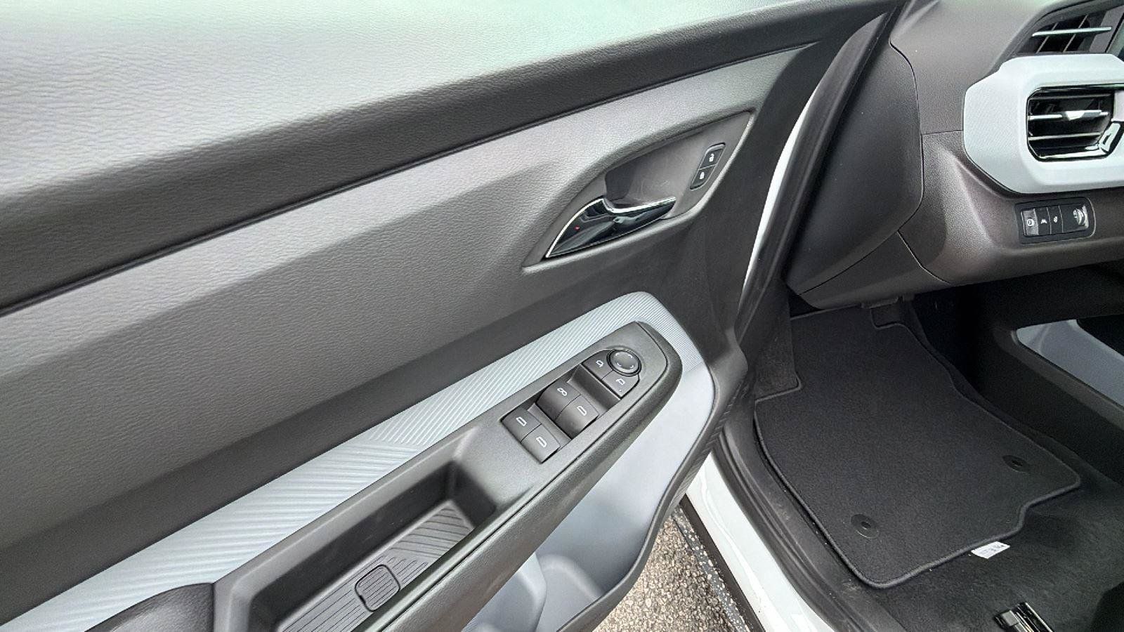 New 2027 Chevrolet Bolt RS FWD image 12
