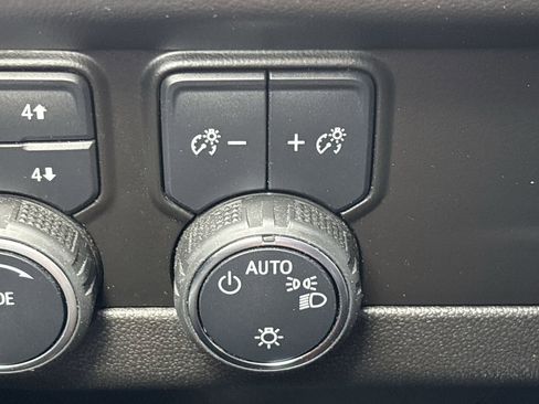 Used 2022 Chevrolet Tahoe Premier image 28