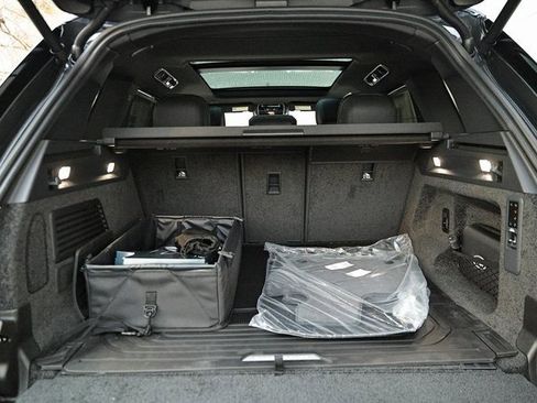 New 2026 Land Rover Range Rover SE image 39