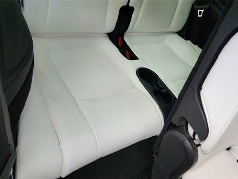 Used 2024 Tesla Model Y Long Range image 29