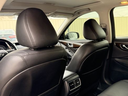 Used 2018 INFINITI Q50 Luxe image 15