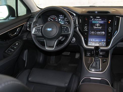 Used 2025 Subaru Outback Touring XT AWD/4WD image 9
