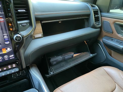 Used 2021 RAM 1500 Limited AWD/4WD image 31