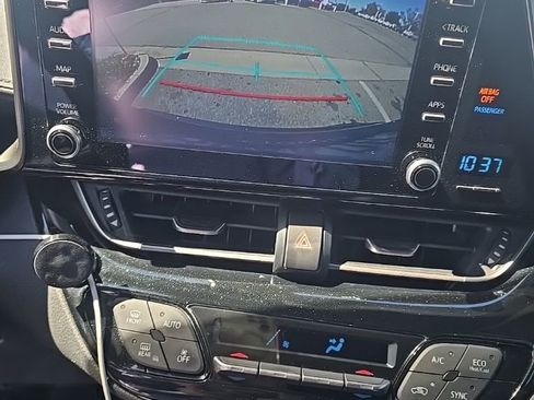 Used 2019 Toyota C-HR LE FWD image 3