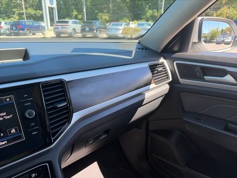 Used 2023 Volkswagen Atlas SE w/ Panoramic Sunroof Package AWD/4WD image 29