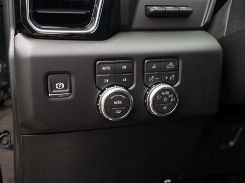 New 2026 GMC Sierra 2500 Denali w/ Denali Reserve Package AWD/4WD image 27