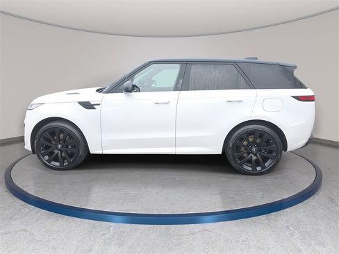 New 2025 Land Rover Range Rover Sport Dynamic SE image 8