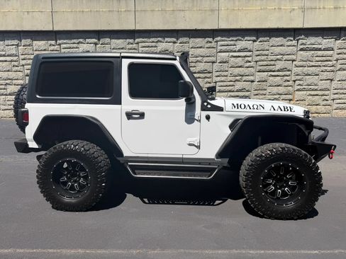 Used 2021 Jeep Wrangler Sport AWD/4WD image 6