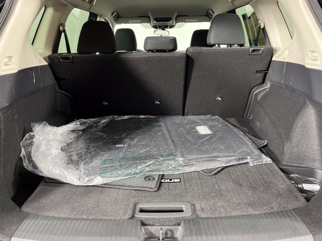 Certified 2026 Nissan Rogue SV FWD image 45