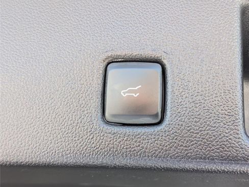 Used 2022 Ford Escape SEL w/ Technology Package AWD/4WD image 13