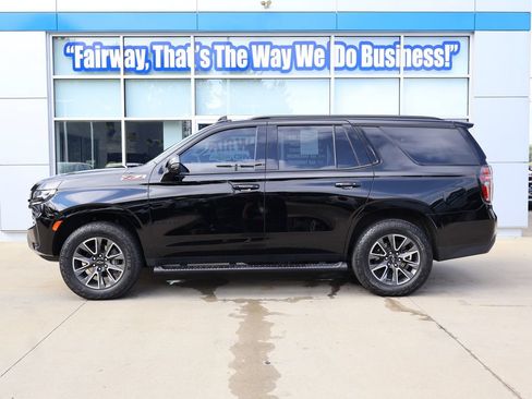Used 2023 Chevrolet Tahoe Z71 w/ Z71 Off-Road Package AWD/4WD image 7
