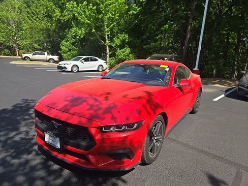 Used 2024 Ford Mustang Premium image 13