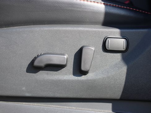 Used 2025 Nissan Frontier PRO-4X w/ Pro Premium Package image 37