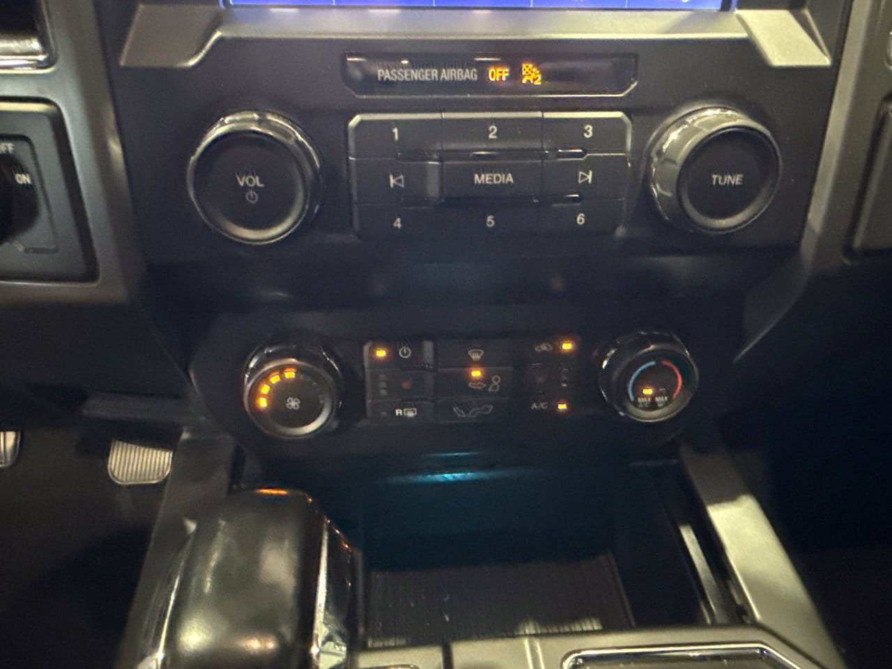 Used 2019 Ford F150 XLT w/ Equipment Group 302A Luxury RWD image 24