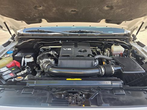 Used 2022 Nissan Frontier SV w/ SV Premium Package RWD image 33