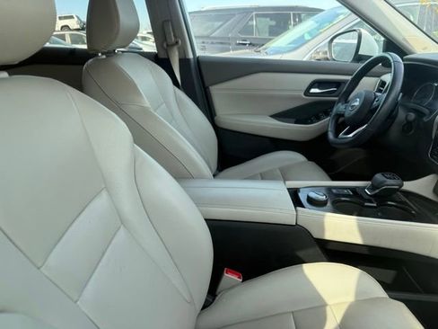 Used 2022 Nissan Rogue SL w/ SL Premium Package image 7