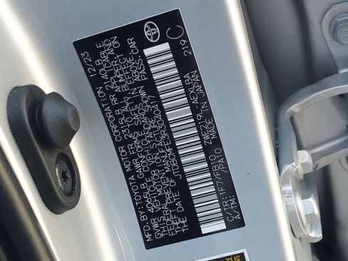 Used 2024 Toyota Corolla LE FWD image 30