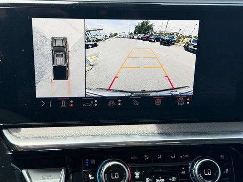 Used 2024 GMC Sierra 1500 Denali w/ Technology Package AWD/4WD image 27