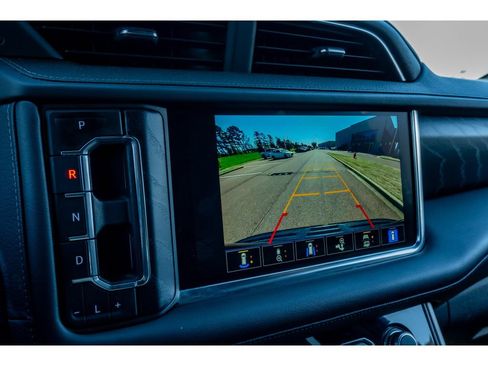 Used 2024 GMC Yukon XL Denali AWD/4WD image 24