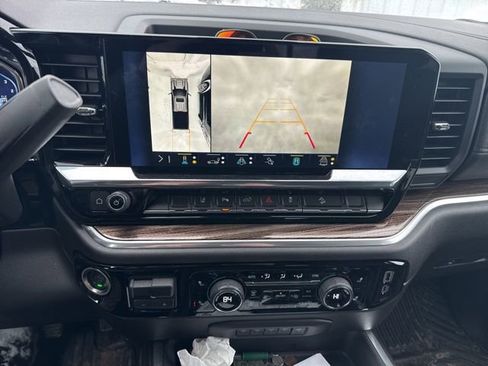 Used 2025 Chevrolet Silverado 2500 LT w/ Trail Boss Package image 4