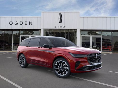 New 2026 Lincoln Nautilus Reserve image 7