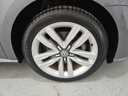 Used 2017 Volkswagen Passat 1.8T SEL Premium image 8