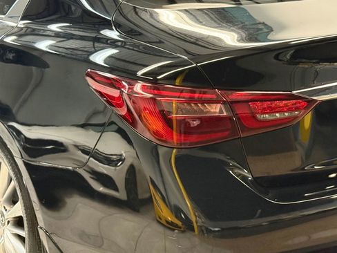 Used 2019 INFINITI Q50 Luxe w/ Essential Package (3.0T Luxe) image 12