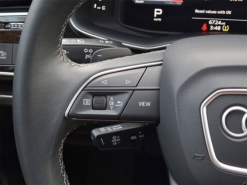 Certified 2025 Audi Q8 Premium Plus image 23