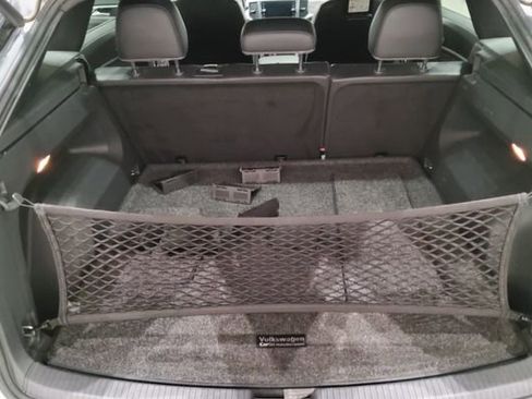 Used 2021 Volkswagen Atlas Cross Sport SE image 13